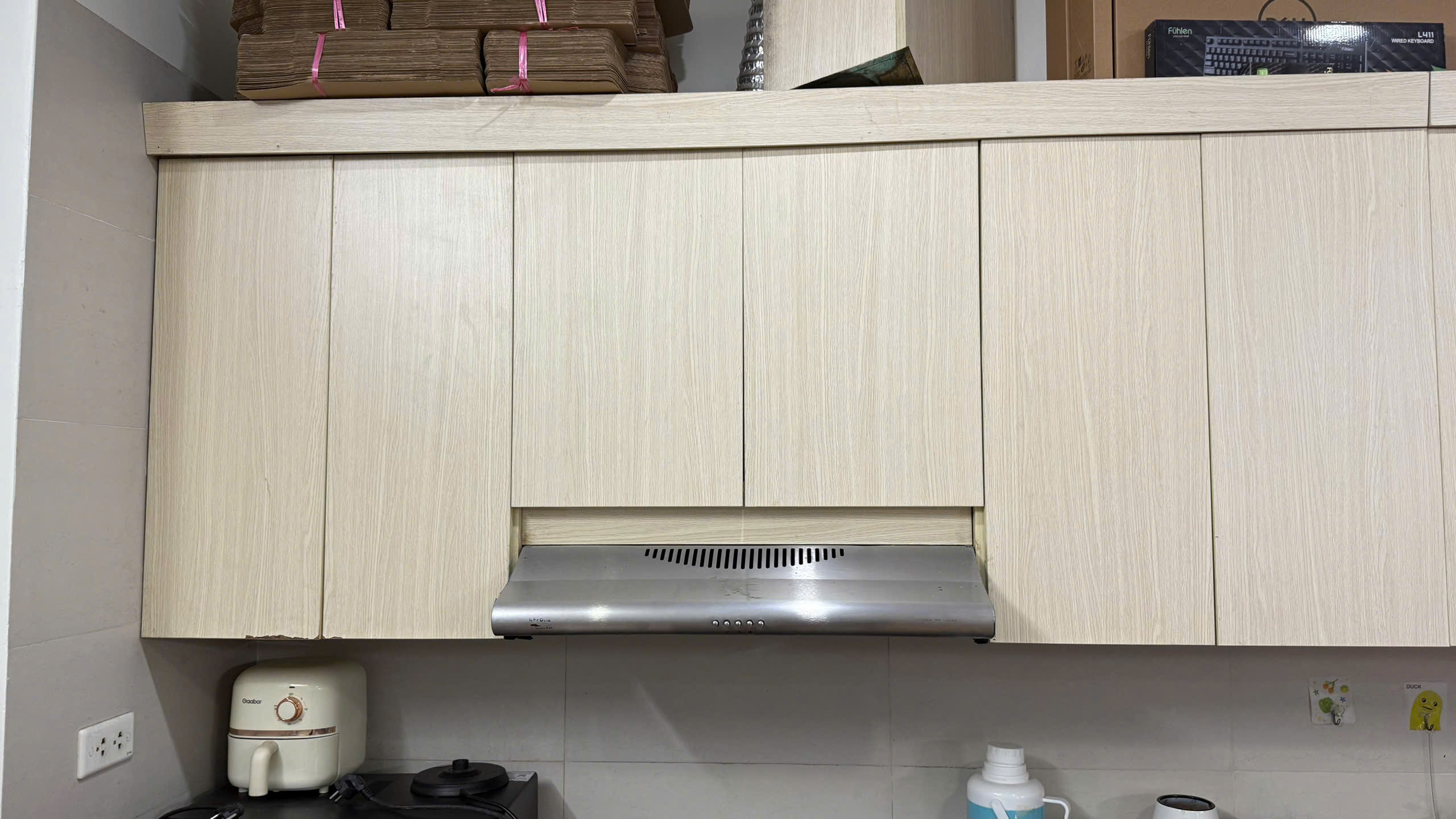 TỦ BẾP XẬP XỆ, CÁNH TỦ XỆ, NGĂN KÉO KẸT? ĐỪNG VỘI THAY MỚI!